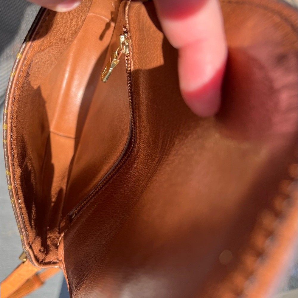 Louis Vuitton Chantilly PM - Picture 6 of 16